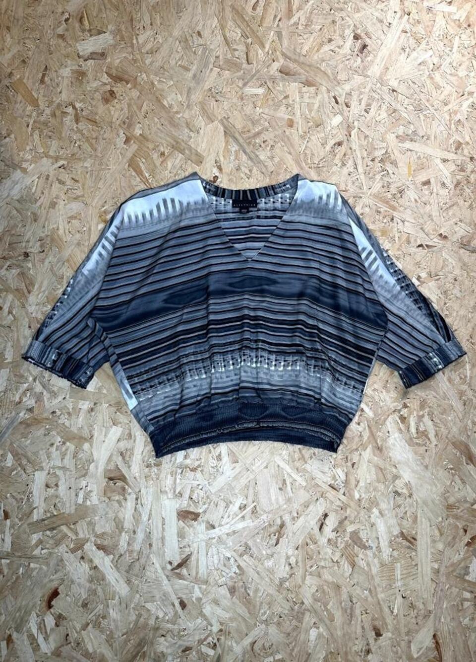 Attention Blouse Womens XL Gray Striped V-Neck Dolman Short Sleeve Elastic Waist